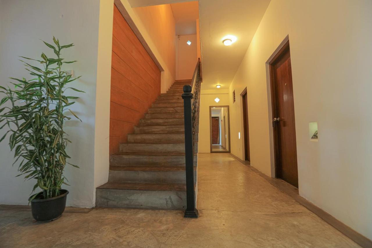 Summer Side Residence Negombo Buitenkant foto