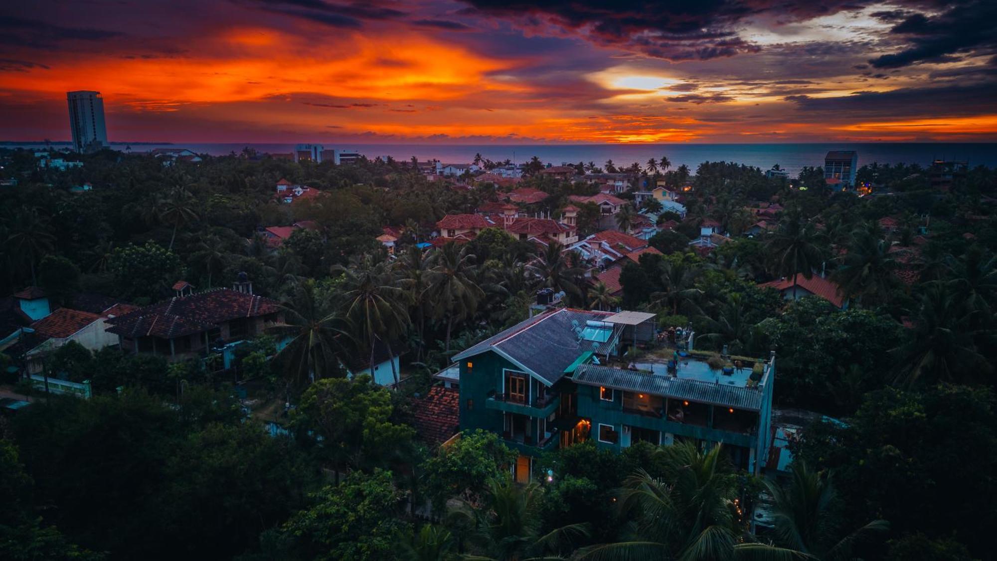 Summer Side Residence Negombo Buitenkant foto